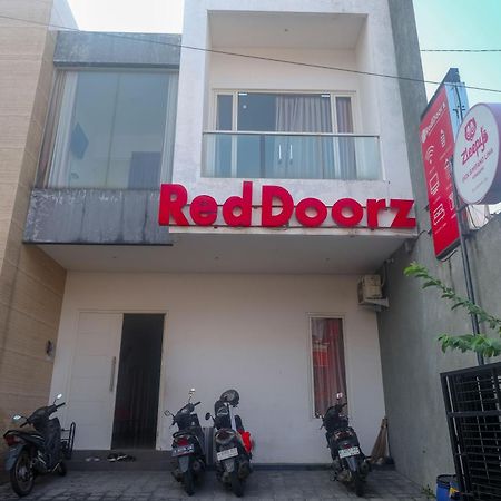 فندق Reddoorz Syariah Near Simpang Lima Semarang Jomblang المظهر الخارجي الصورة