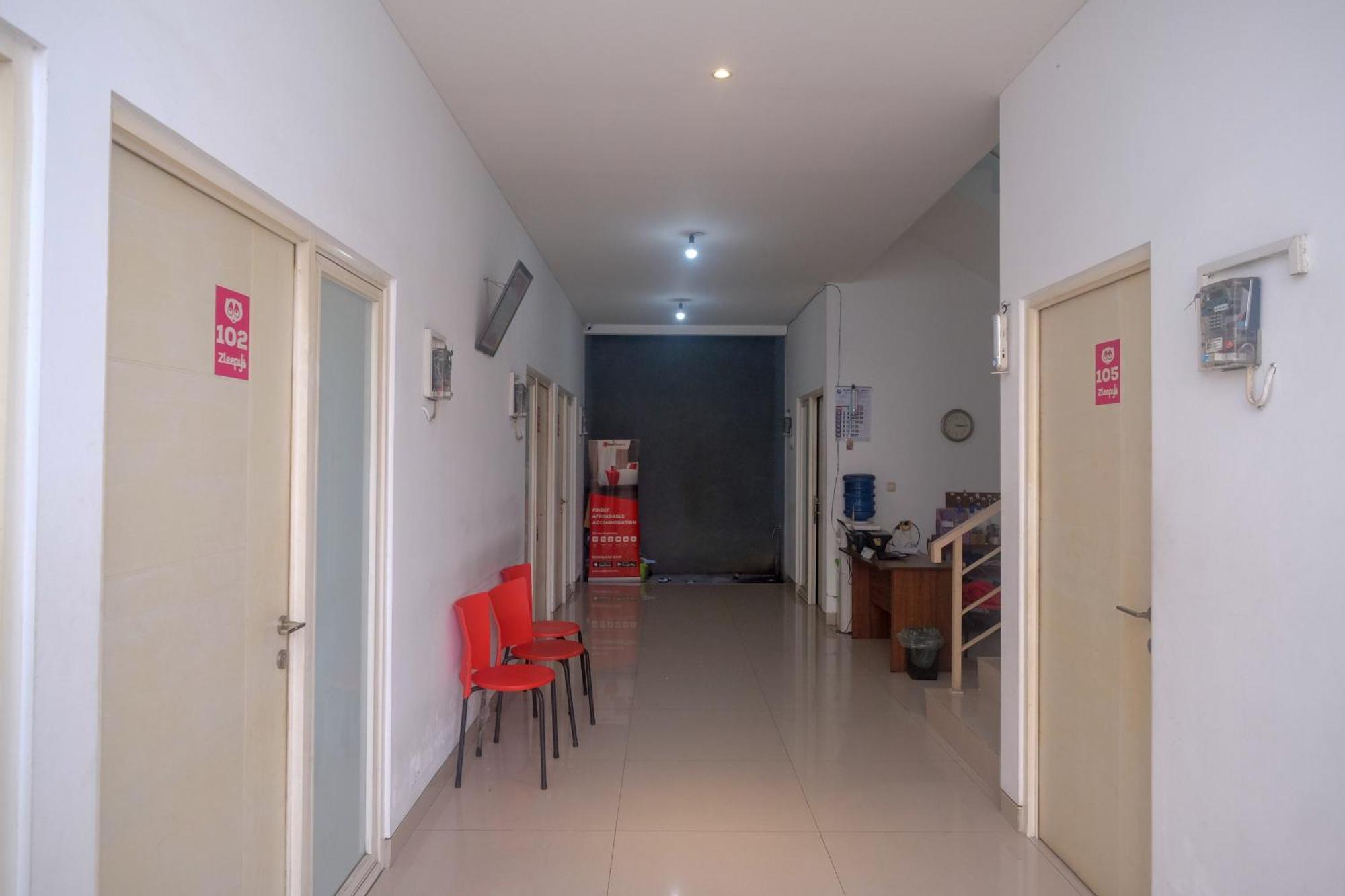 فندق Reddoorz Syariah Near Simpang Lima Semarang Jomblang المظهر الخارجي الصورة